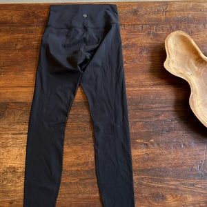 Lululemon HR 28” Wunder Under Leggings